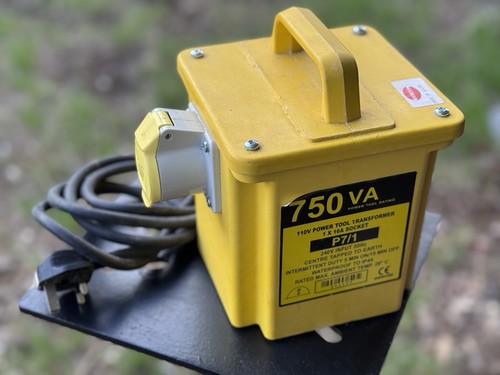 Screwfix 110v 750va isolating - 110v,